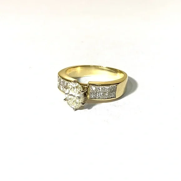 18K 1 Cwt. Fancy Yellow Oval & Princess Cut Diamond Solid Gold Ring - Picture 3 of 5